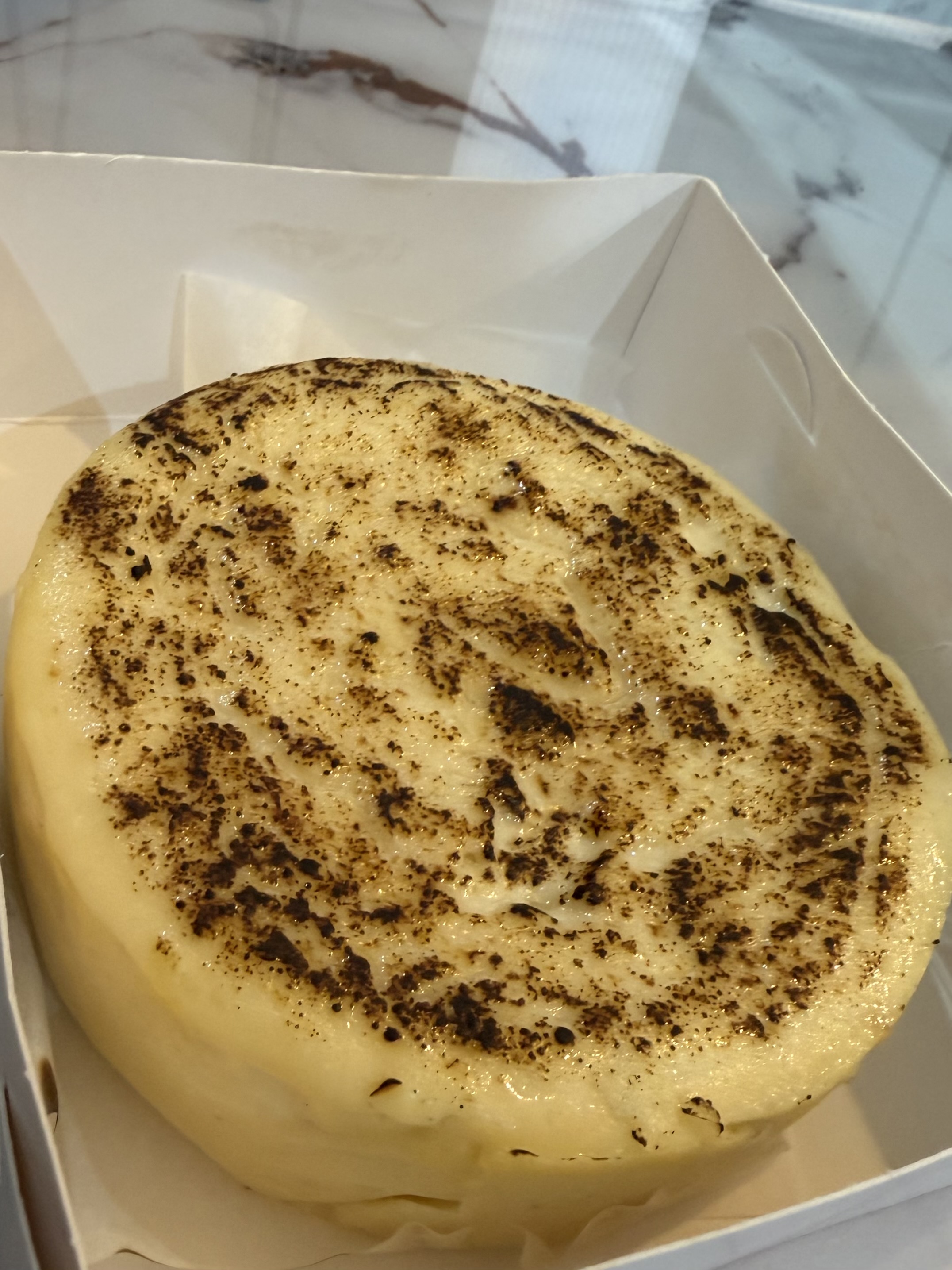 Tarta vasca grande de Almendra